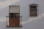 Fransk balkong och fönster